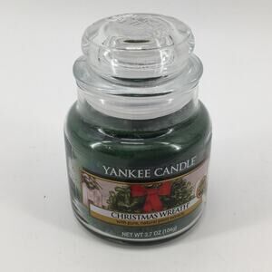 Yankee Candle Christmas Wreath Pine Holiday 3.7 oz Small Jar 20-30 hr NEW